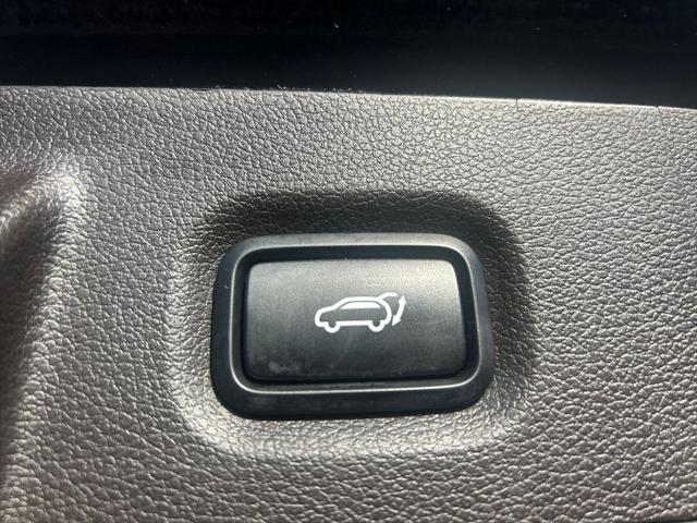 used 2019 Hyundai Santa Fe car, priced at $17,821