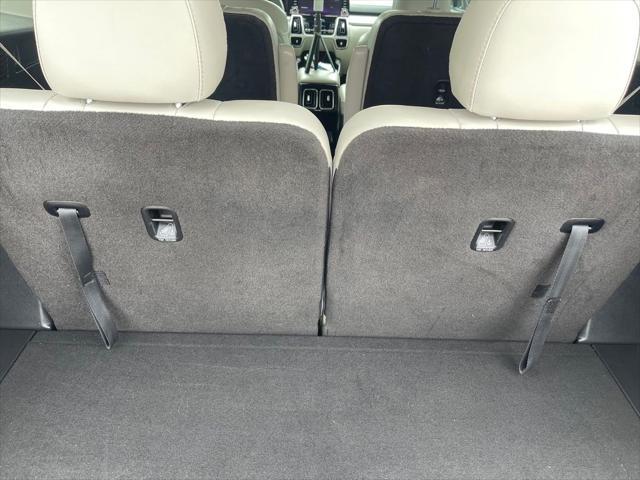 used 2022 Kia Sorento car, priced at $28,957