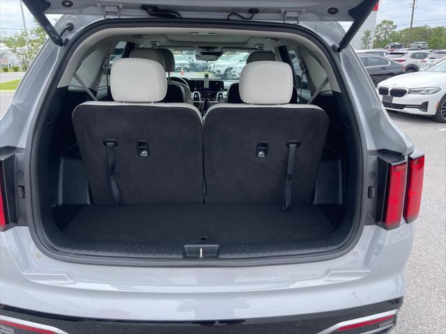 used 2022 Kia Sorento car, priced at $28,957