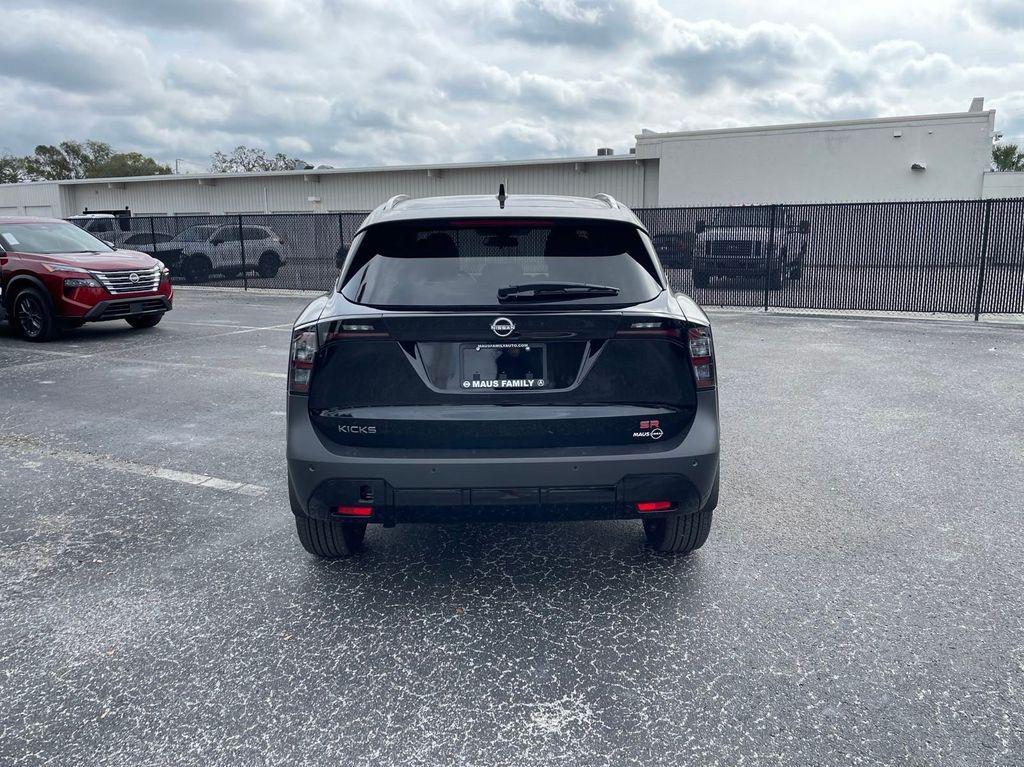 new 2025 Nissan Kicks car