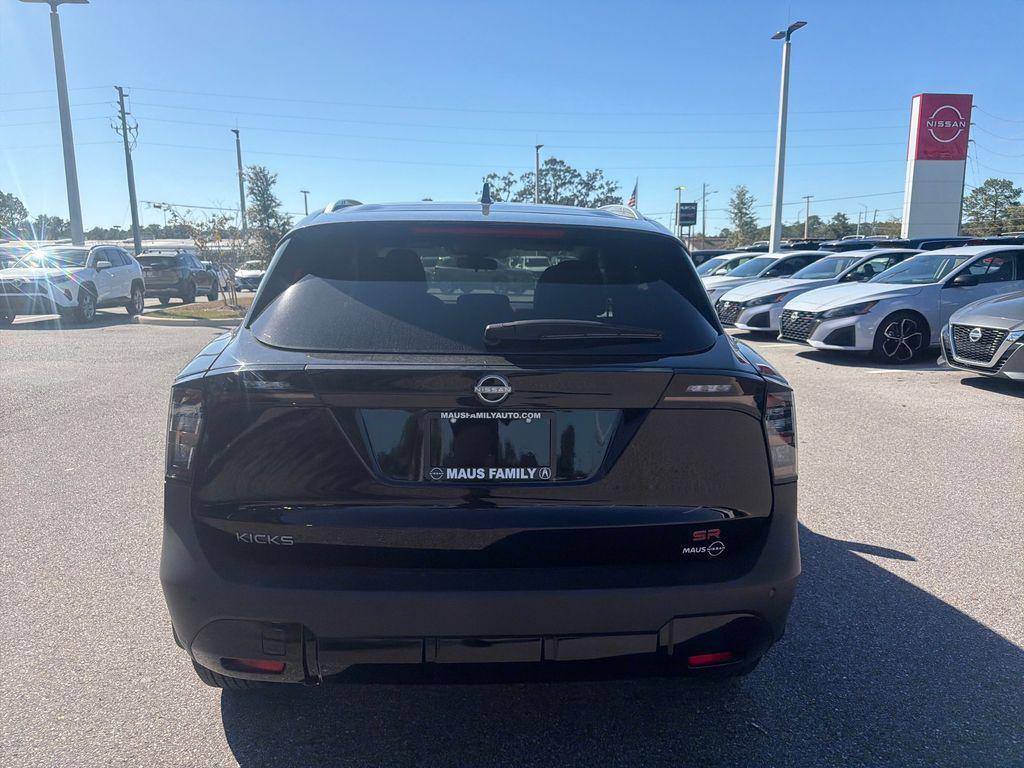 new 2025 Nissan Kicks car