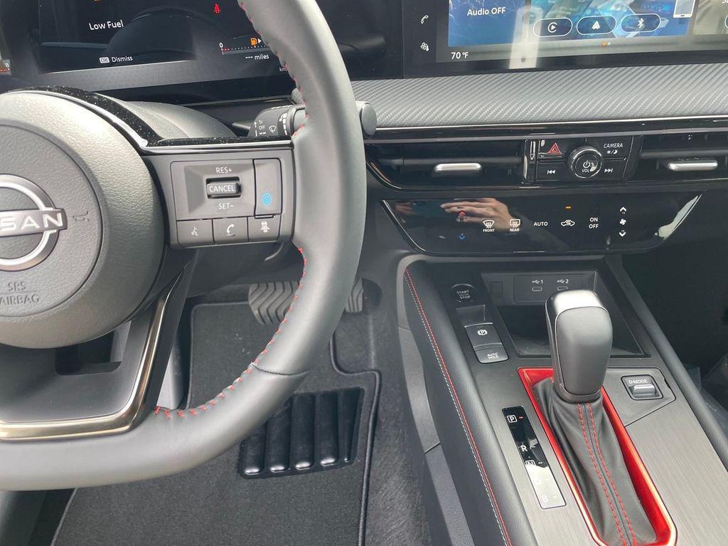 new 2025 Nissan Kicks car