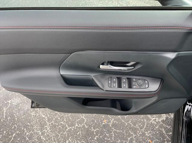 new 2025 Nissan Kicks car