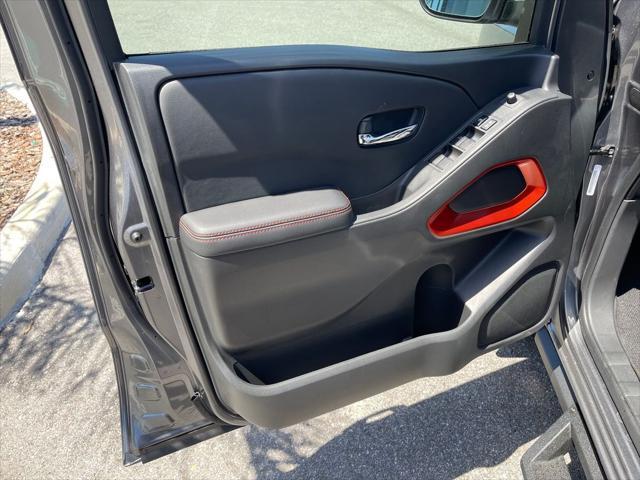 new 2025 Nissan Frontier car, priced at $40,806