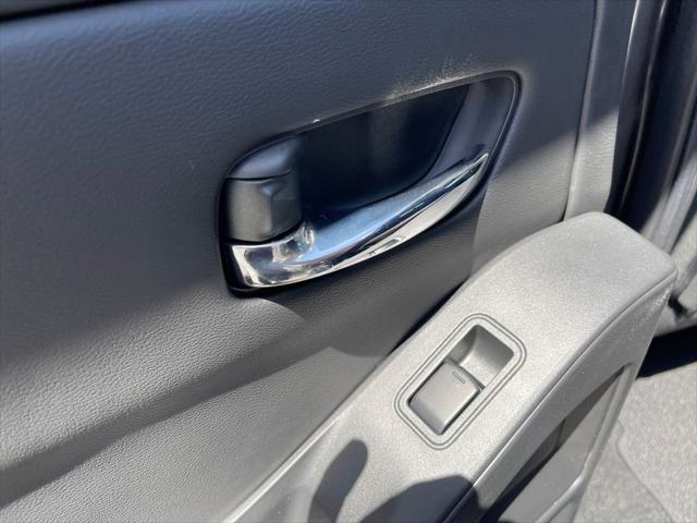 new 2025 Nissan Frontier car, priced at $40,806