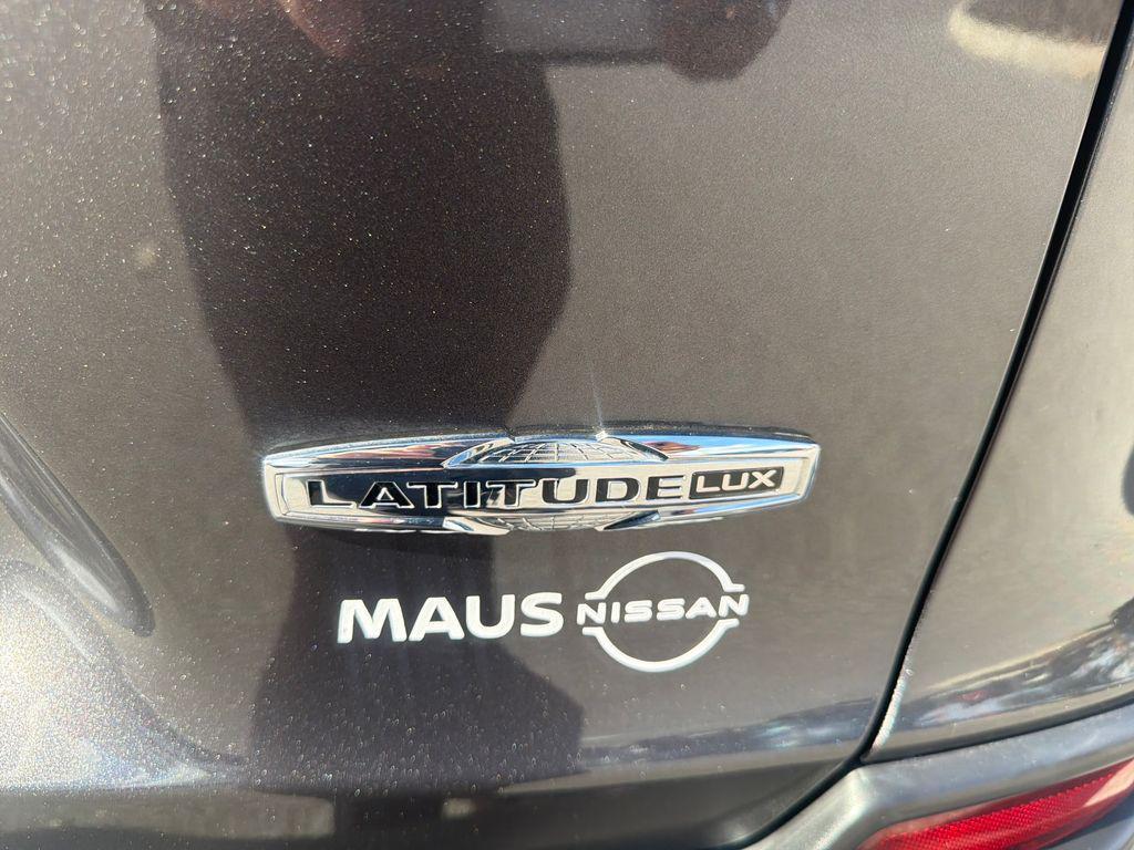 used 2022 Jeep Cherokee car, priced at $20,821