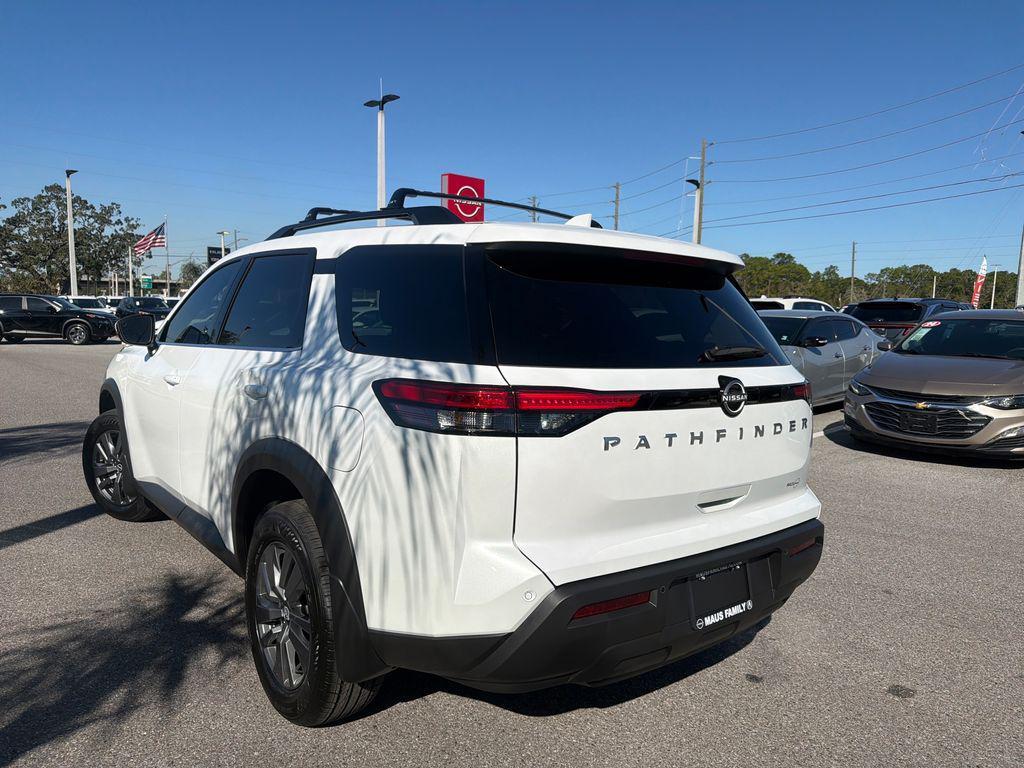 new 2025 Nissan Pathfinder car, priced at $39,084