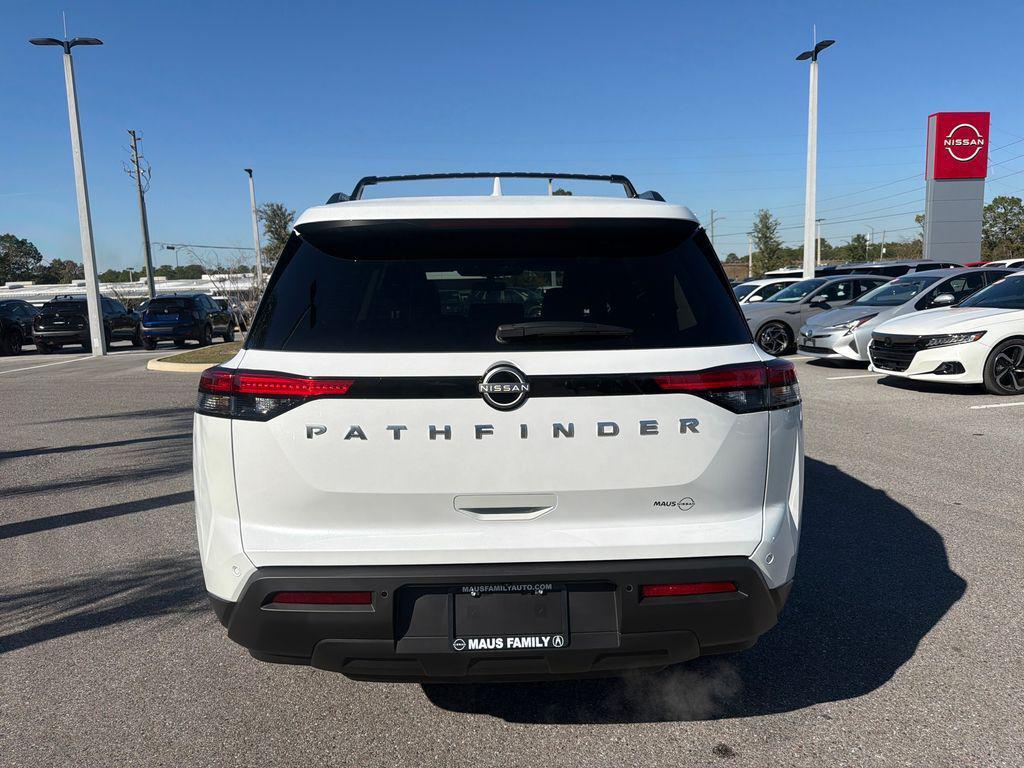 new 2025 Nissan Pathfinder car, priced at $39,084