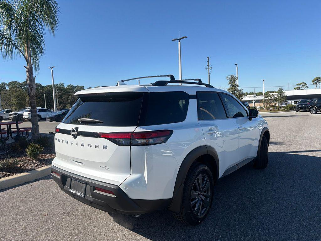 new 2025 Nissan Pathfinder car, priced at $39,084