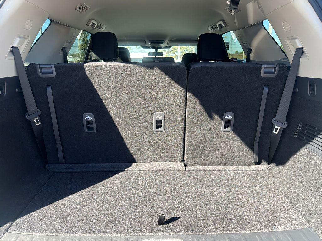 new 2025 Nissan Pathfinder car, priced at $39,084