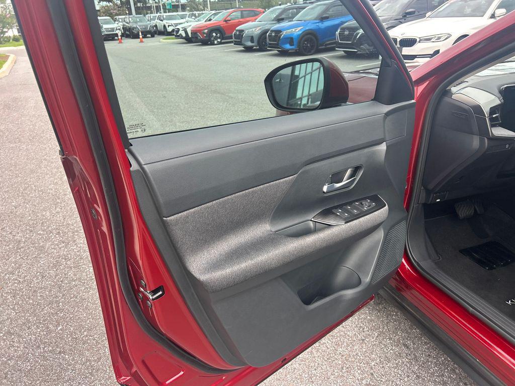 new 2025 Nissan Kicks car, priced at $25,511