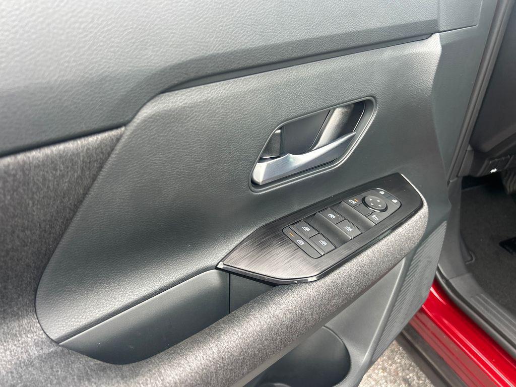 new 2025 Nissan Kicks car, priced at $25,511