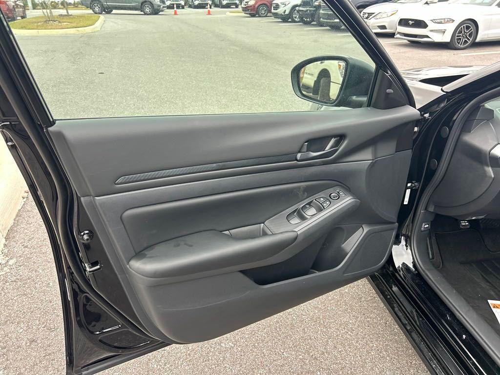 new 2025 Nissan Altima car, priced at $25,708