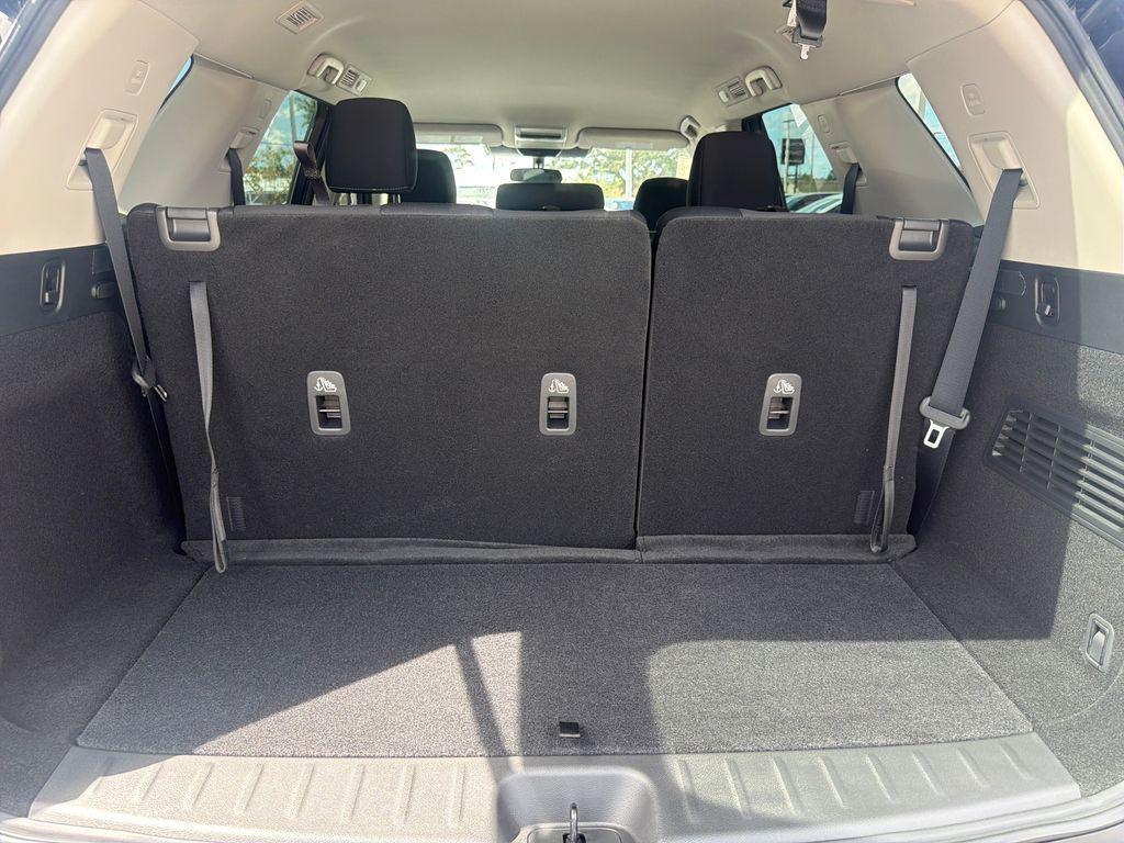 new 2025 Nissan Pathfinder car, priced at $35,212