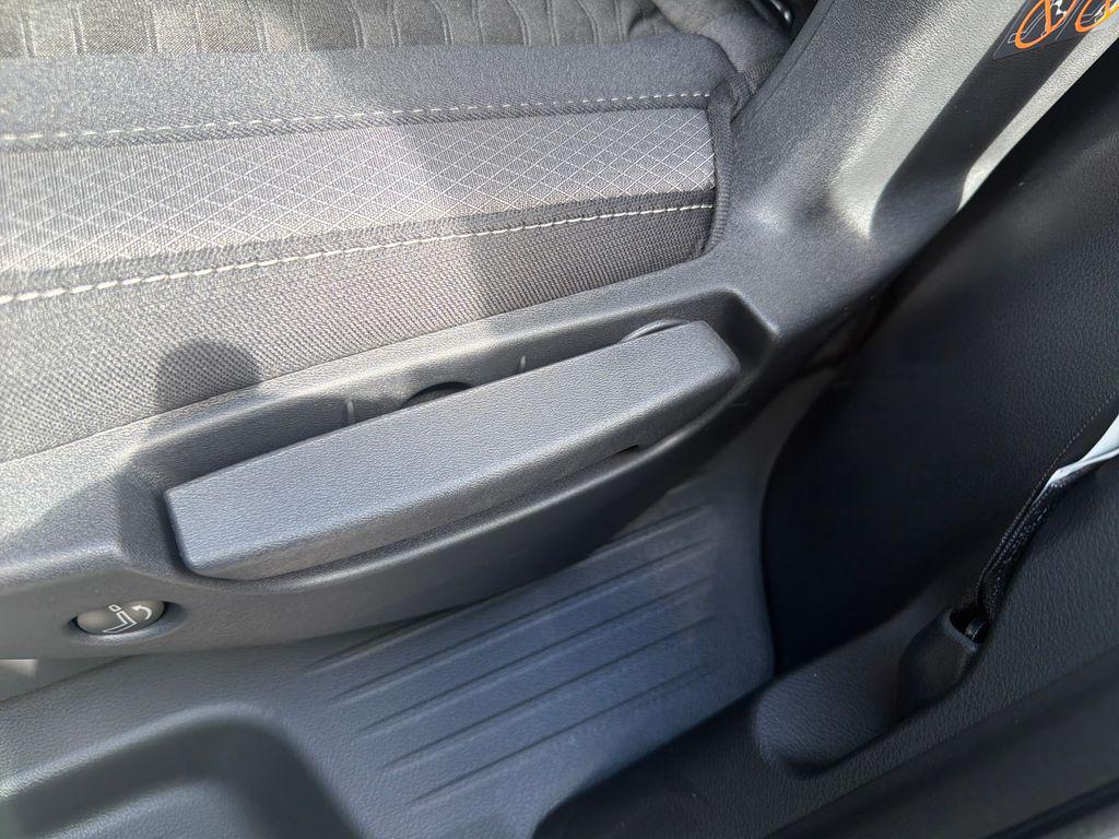 new 2025 Nissan Pathfinder car, priced at $35,212