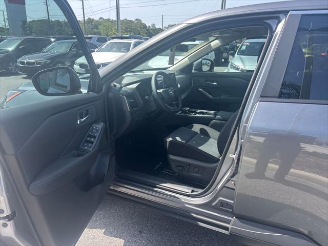 new 2025 Nissan Rogue car, priced at $30,685