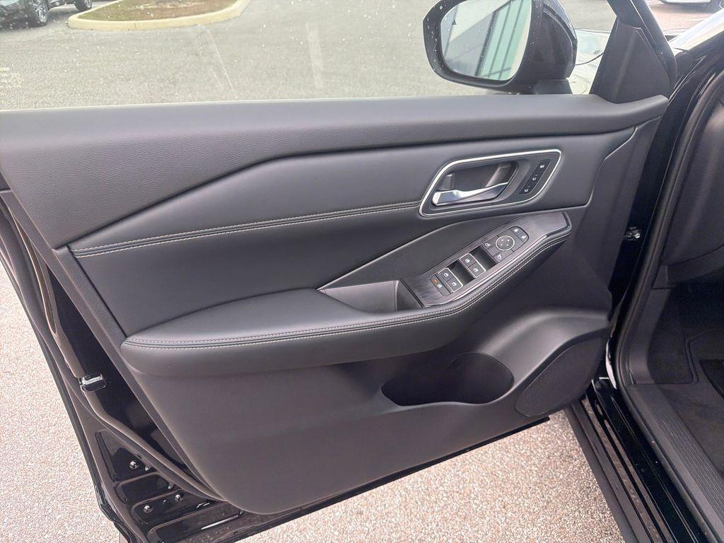 new 2026 Nissan Rogue car, priced at $41,160