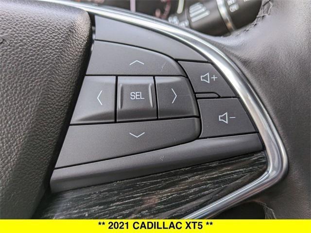 used 2021 Cadillac XT5 car, priced at $29,957