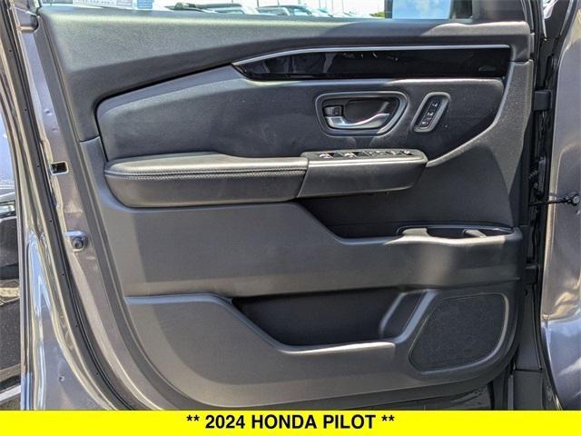 used 2024 Honda Pilot car, priced at $43,652