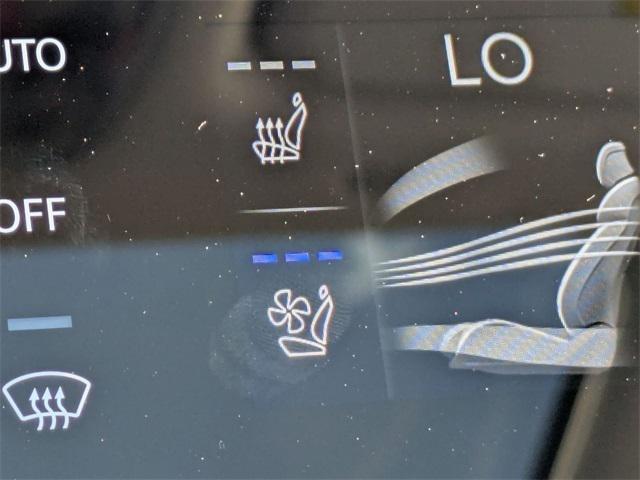 new 2025 Genesis GV80 car, priced at $74,034