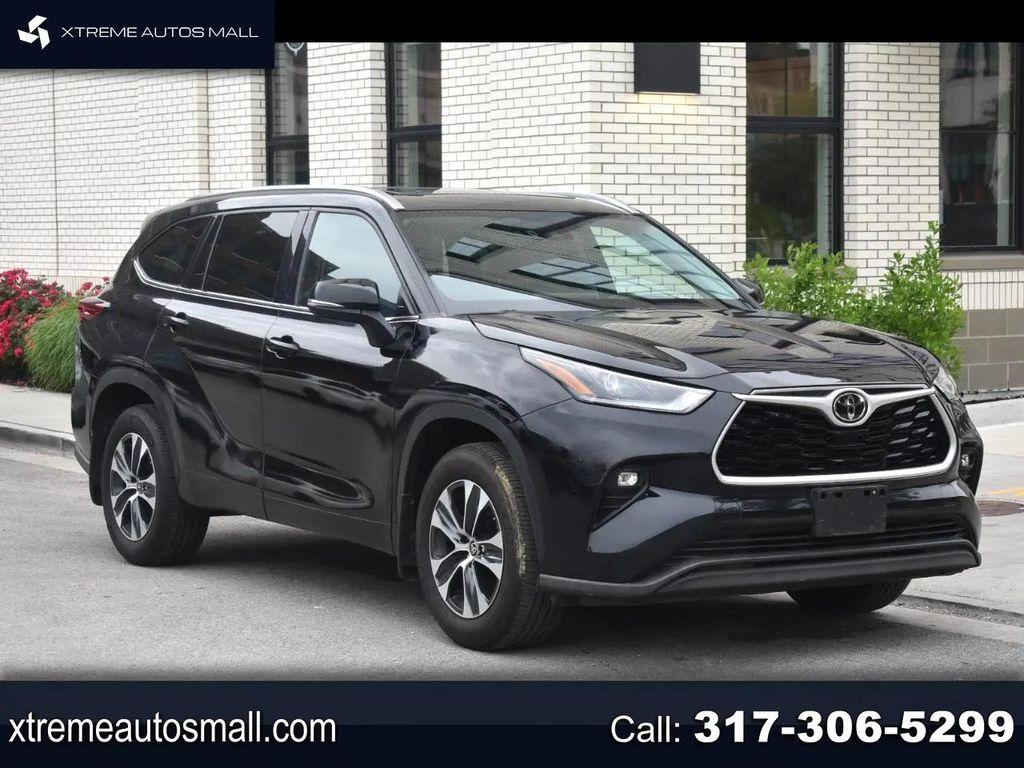 used 2021 Toyota Highlander car, priced at $30,497