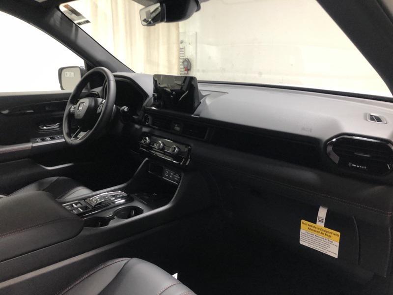 new 2025 Honda Pilot car, priced at $51,350