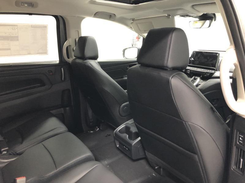 new 2026 Honda Odyssey car, priced at $44,290
