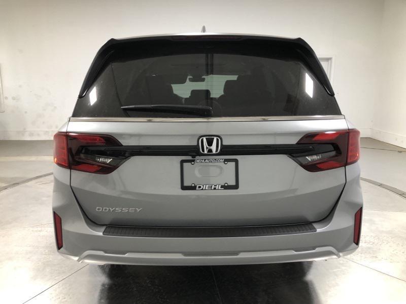 new 2026 Honda Odyssey car, priced at $44,290