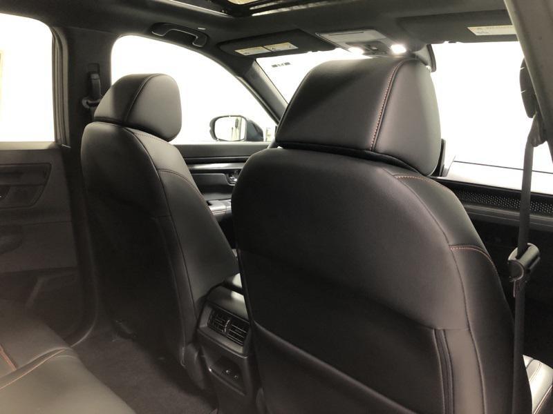 new 2026 Honda CR-V Hybrid car, priced at $42,075