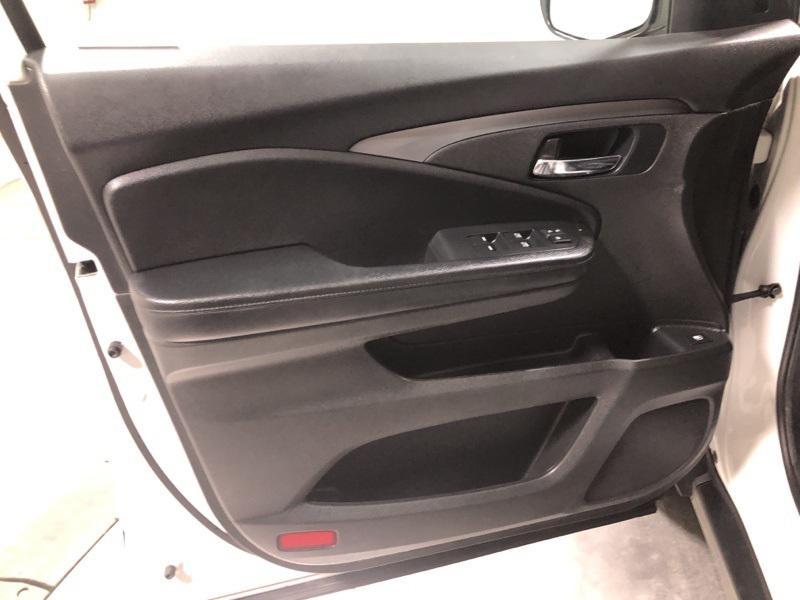 used 2022 Honda Pilot car, priced at $29,500