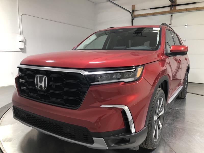 new 2025 Honda Pilot car, priced at $46,258