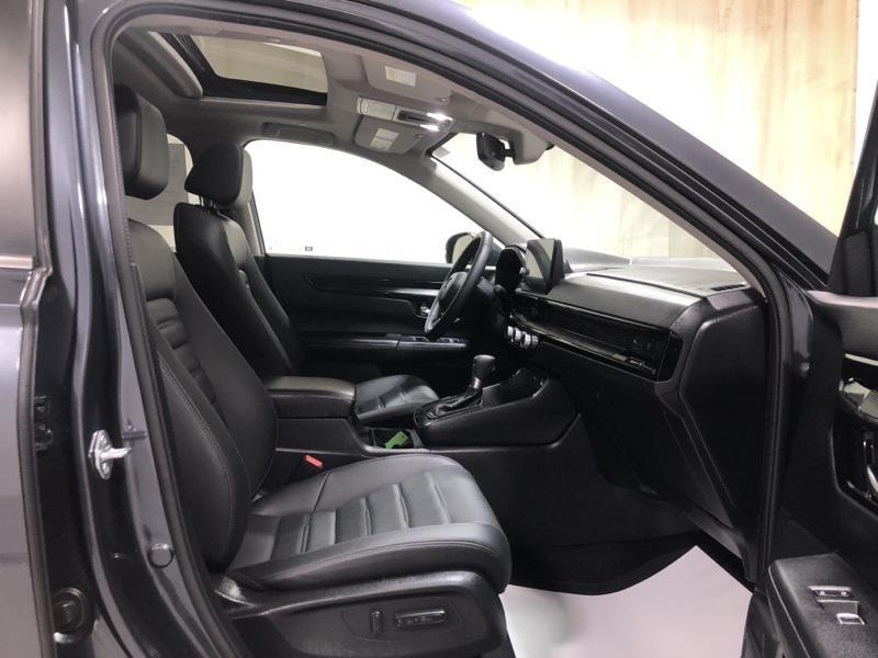 used 2025 Honda CR-V car, priced at $35,500
