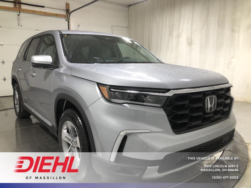 new 2025 Honda Pilot car, priced at $47,095