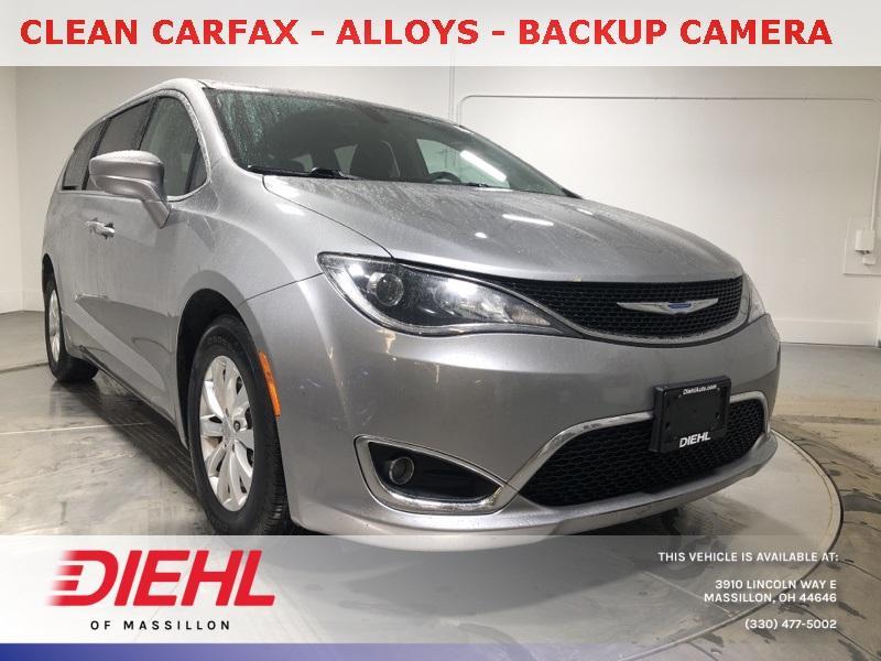 used 2018 Chrysler Pacifica car, priced at $14,737