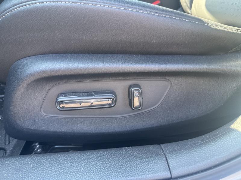 used 2025 Honda Civic Hybrid car, priced at $32,007