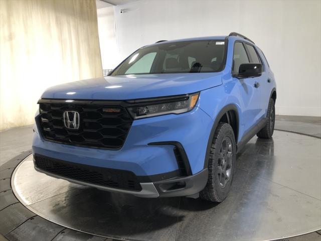 new 2025 Honda Pilot car, priced at $50,738