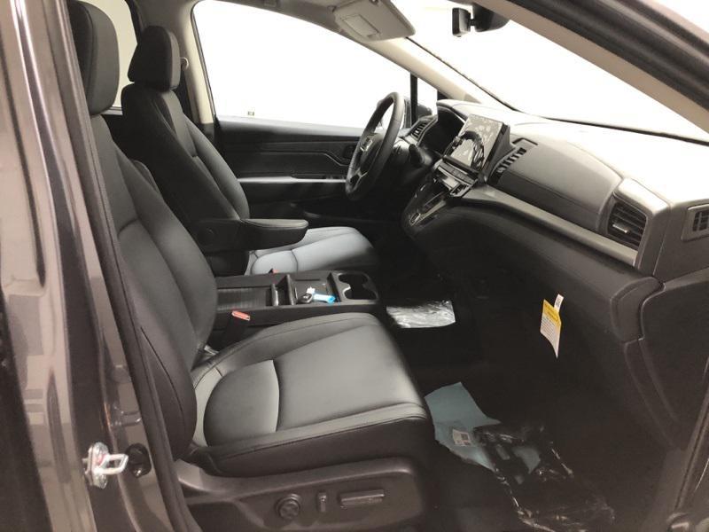 new 2026 Honda Odyssey car, priced at $44,290