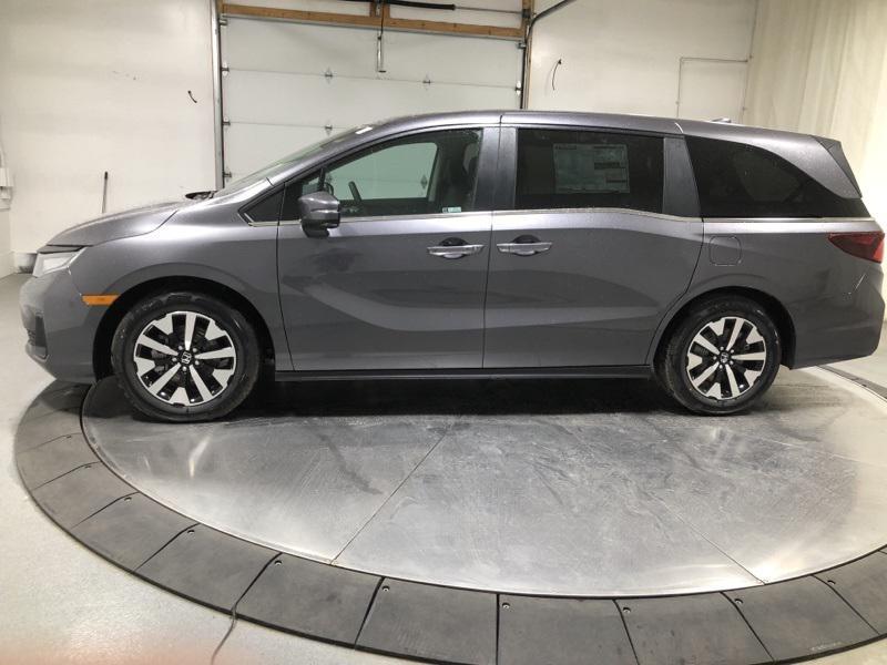 new 2026 Honda Odyssey car, priced at $44,290