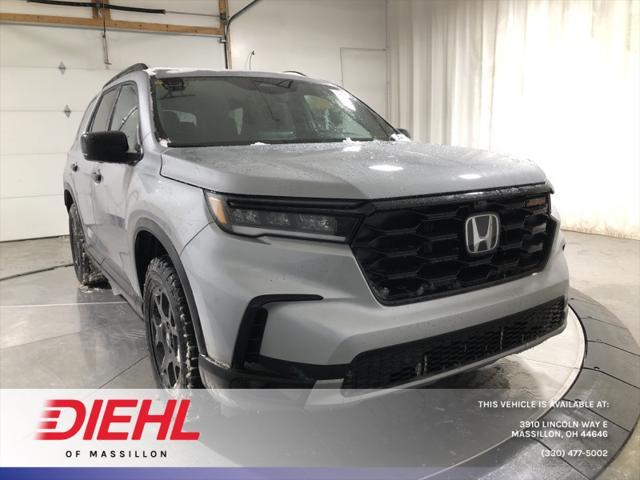 new 2025 Honda Pilot car, priced at $50,795