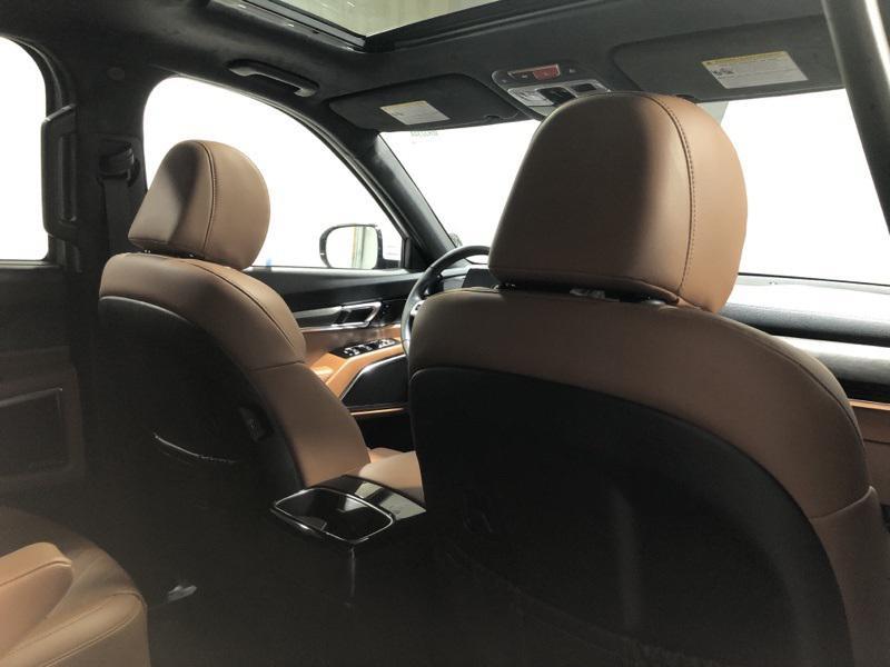 used 2025 Kia Telluride car, priced at $47,000