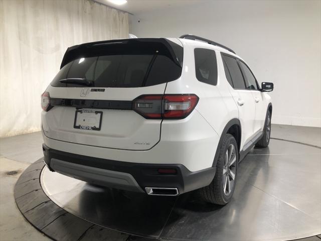 new 2025 Honda Pilot car, priced at $51,376