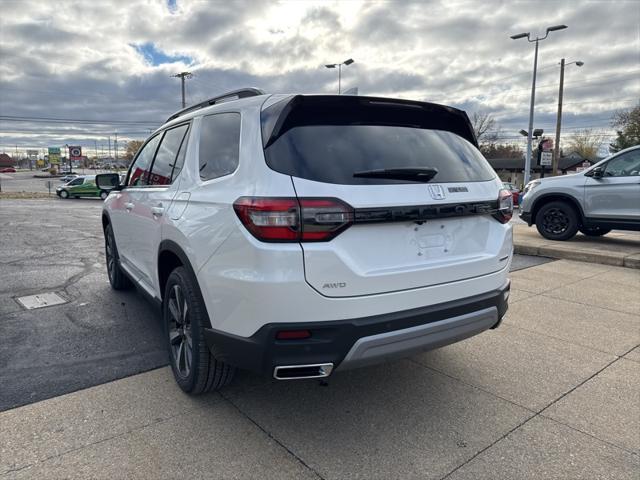 new 2025 Honda Pilot car, priced at $51,450