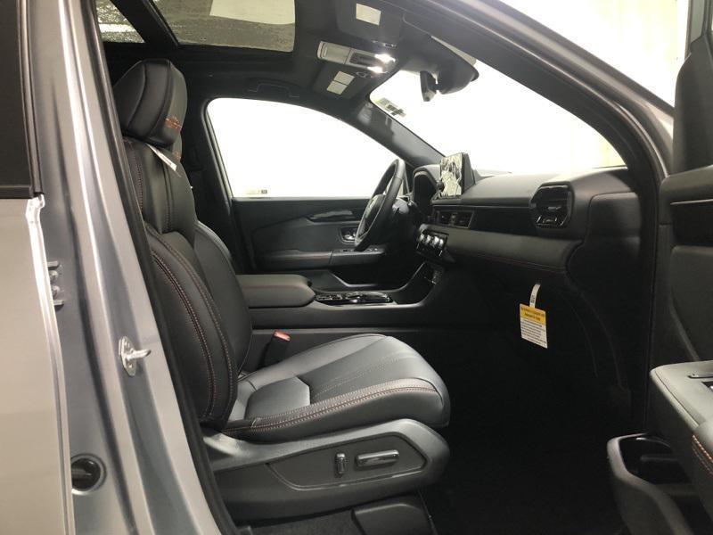 new 2025 Honda Pilot car, priced at $50,895
