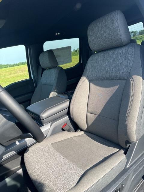 new 2025 Ford F-150 car, priced at $55,000