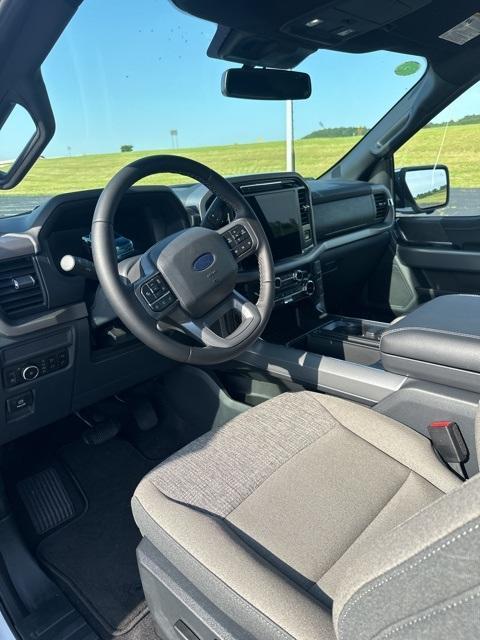 new 2025 Ford F-150 car, priced at $55,000
