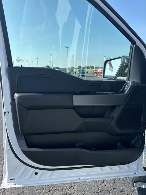 new 2025 Ford F-150 car, priced at $55,000