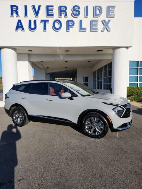 used 2024 Kia Sportage car, priced at $29,999