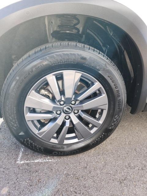 used 2025 Nissan Pathfinder car, priced at $33,999