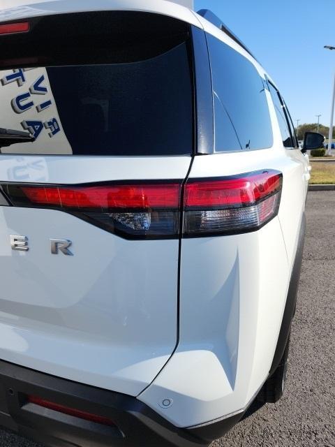 used 2025 Nissan Pathfinder car, priced at $33,999