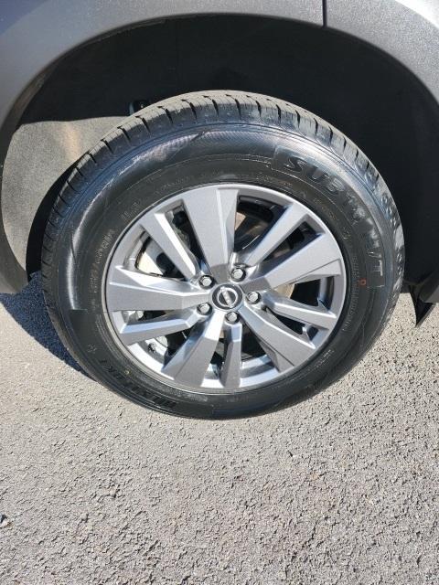 used 2025 Nissan Pathfinder car, priced at $33,999